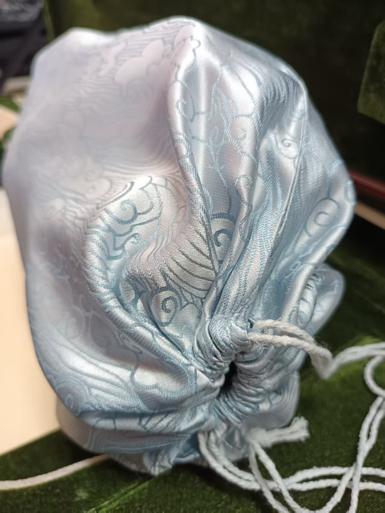 Silk Violin Bag (100% silk Song brocade)