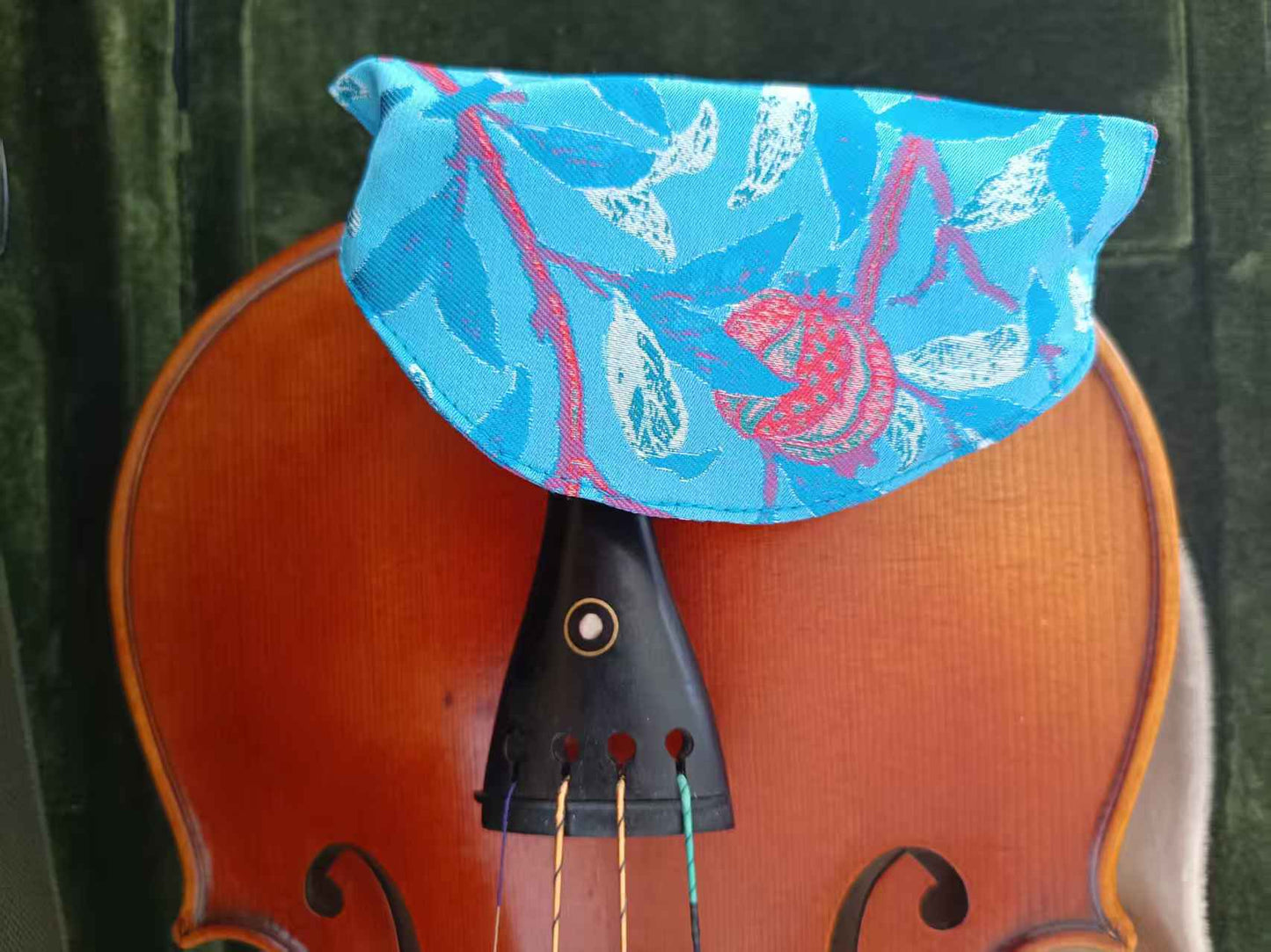 Pomegranate Chinrest Cover (100% silk Song brocade) for Violin/Viola