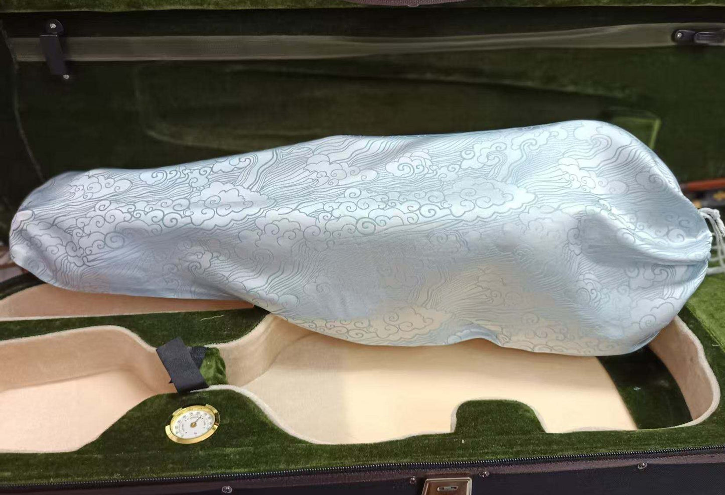 Silk Violin Bag (100% silk Song brocade)