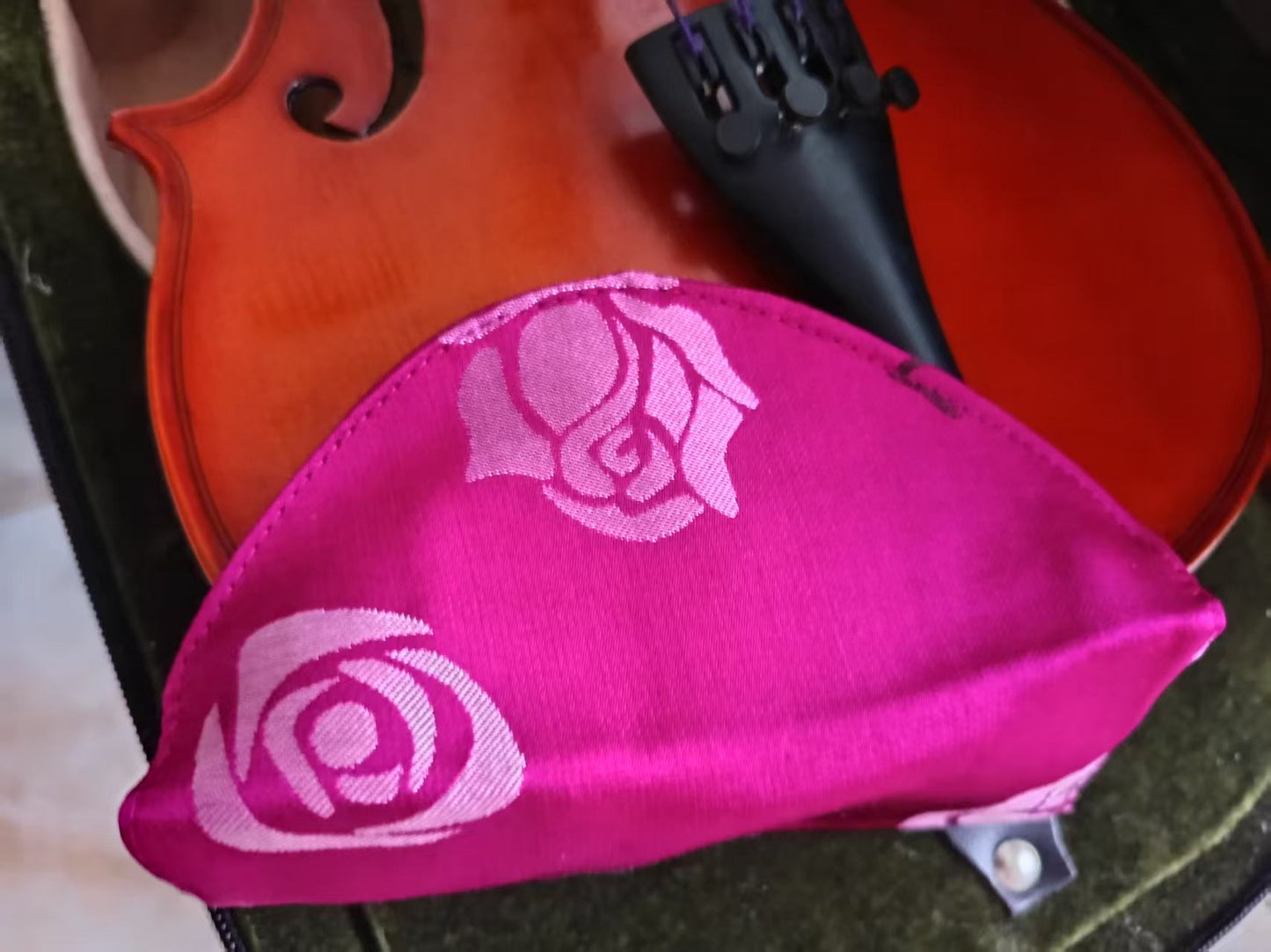 Winter Rose Chinrest Cover (Song brocade) for Violin
