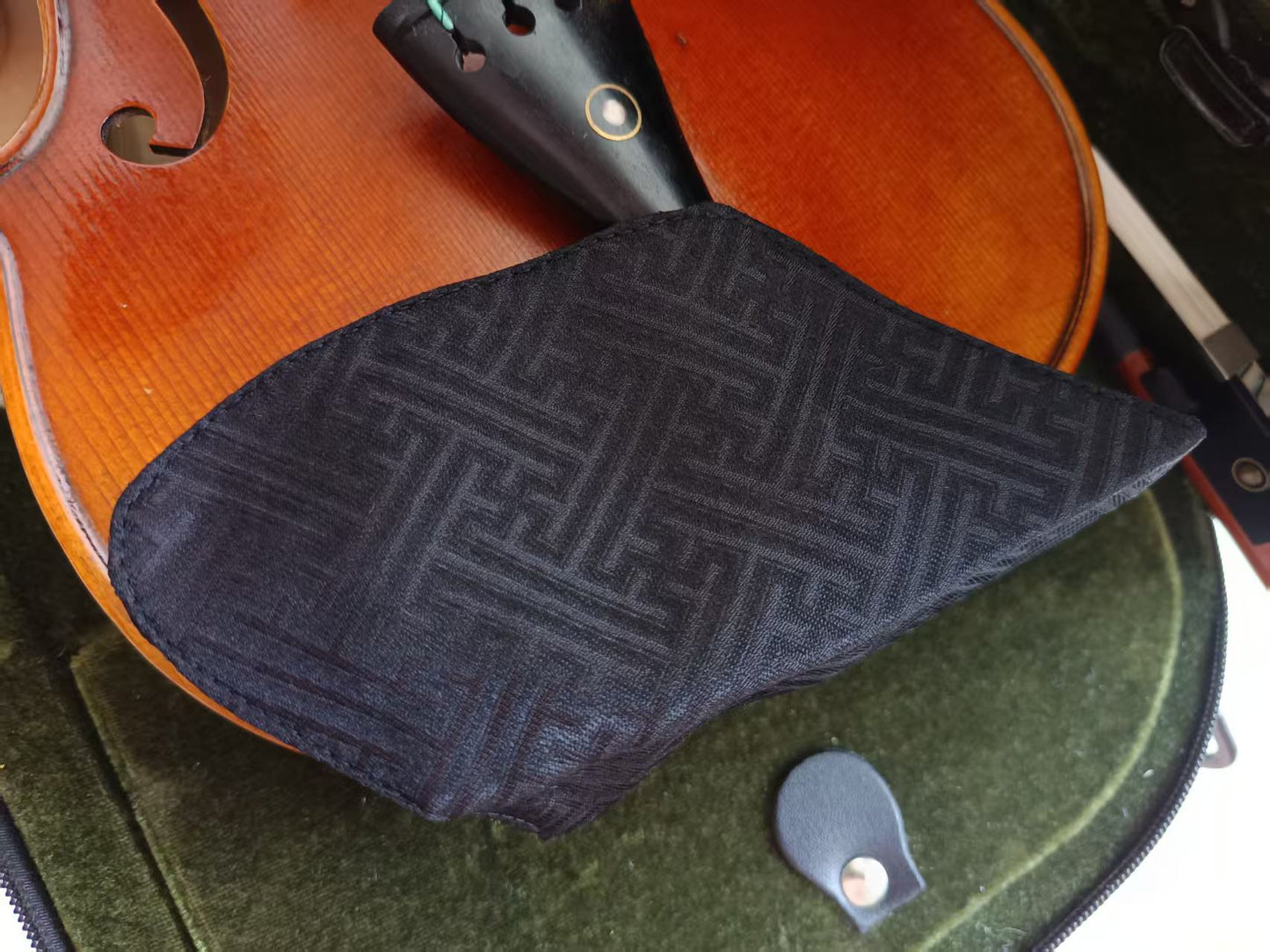 Limited Chinrest Cover (100% silk Song brocade) for Violin/Viola