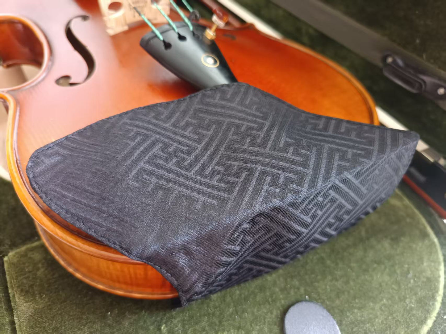 Limited Chinrest Cover (100% silk Song brocade) for Violin/Viola