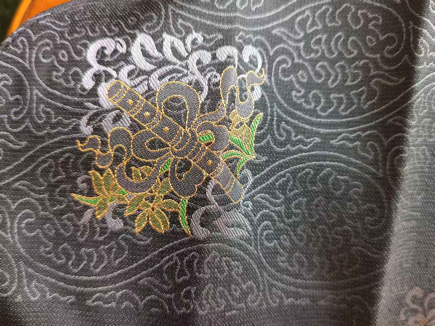 Hidden 8 Immortals Chinrest Cover (100% silk Song brocade) for Violin/Viola