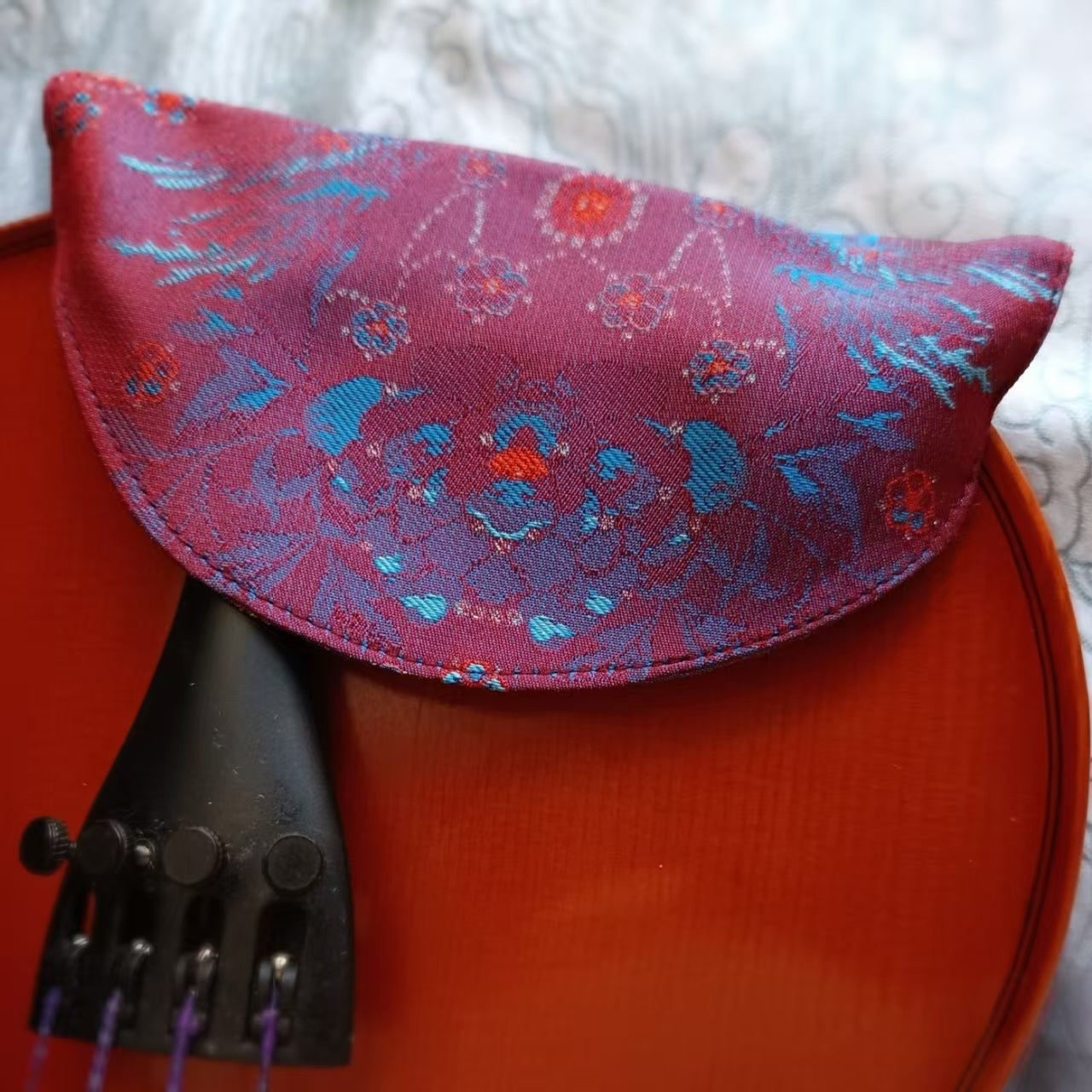 Kingfisher Chinrest Cover (100% silk Song brocade) for Violin/Viola
